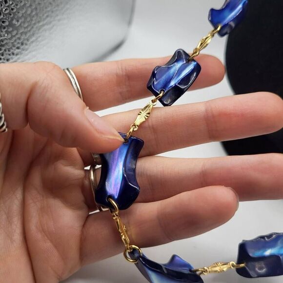 Beautiful Cerulean Blue Mother of Pearl and Gold Necklace - Picture 2 of 7